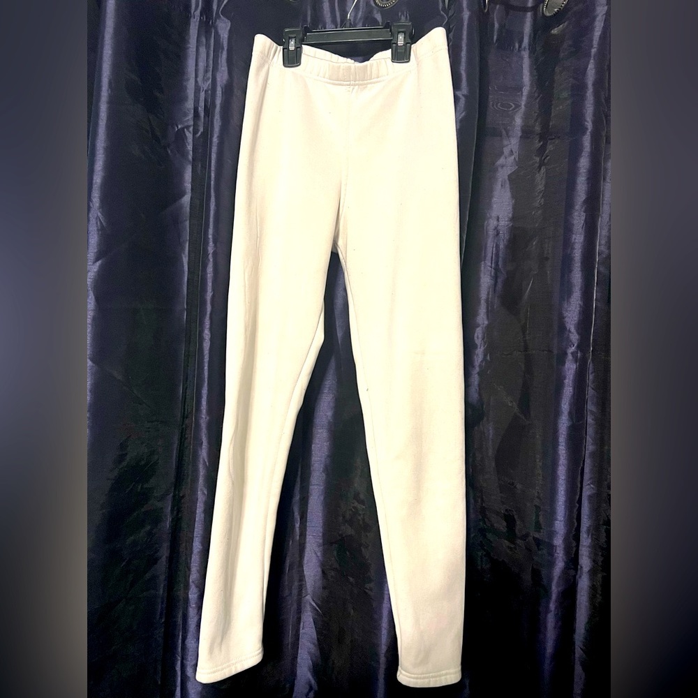 No boundaries off white warm super soft mid rise size Medium skinny Leggings